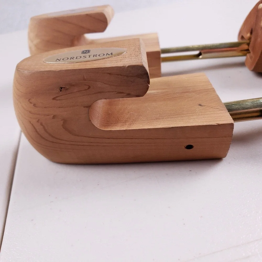 Nordstrom Cedar Wood Shoe Trees Men Split Toe Made in USA Aromatic Shoe Care - Picture 7 of 8